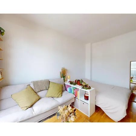 Joivy Charming Studio With Eiffel Tower View * パリ