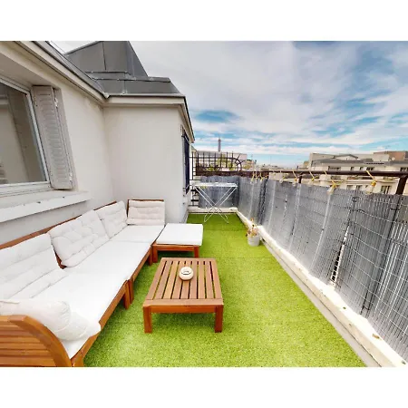 Joivy Charming Studio With Eiffel Tower View Διαμέρισμα